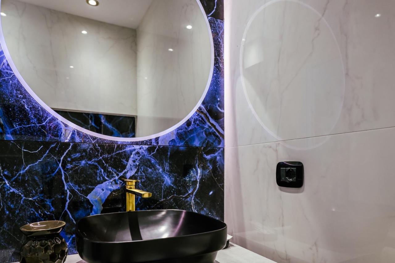 Marmur Luxury Room Лече Екстериор снимка