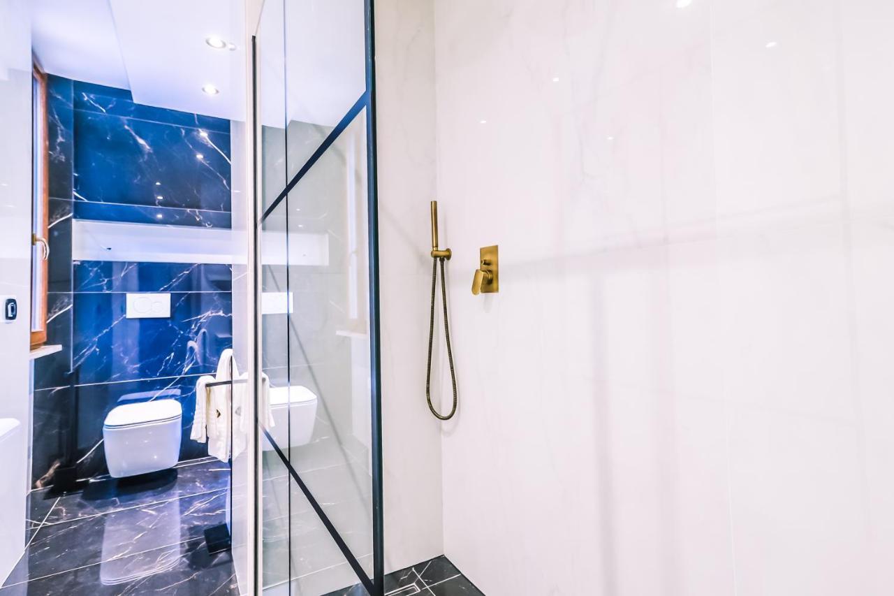 Marmur Luxury Room Лече Екстериор снимка